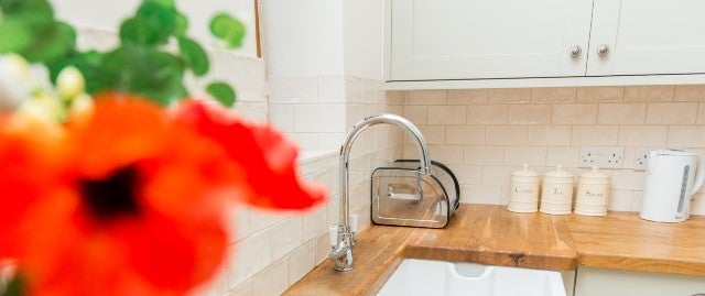 Clean and tidy kitchen counter